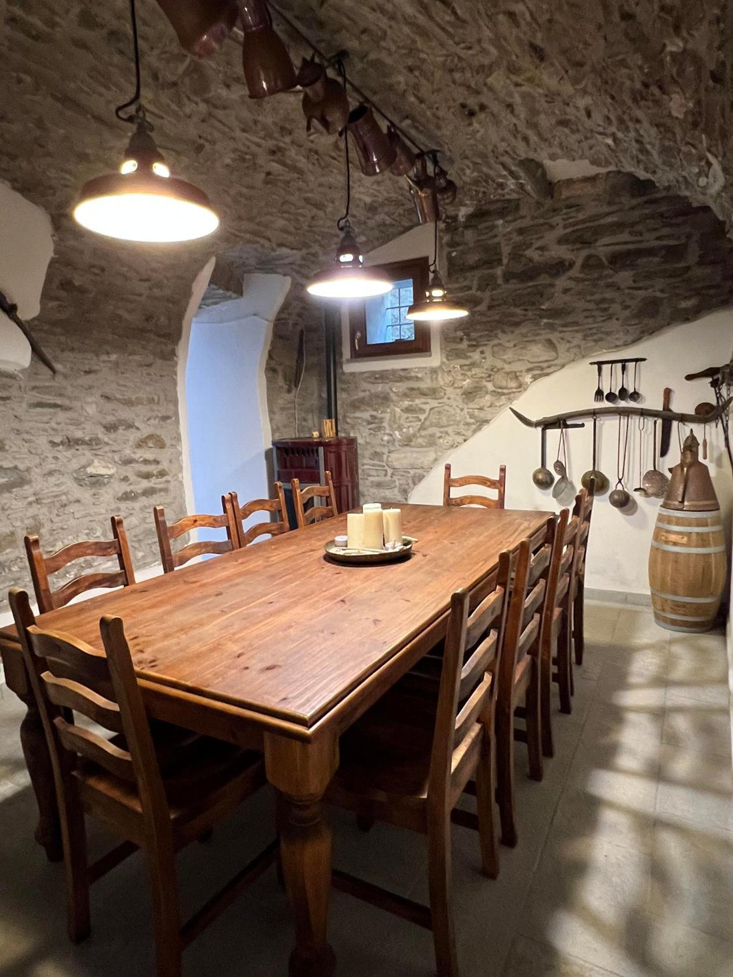 Casa Boru - A Beautiful Fully Restored Spacious House With Fantastic Views Calice al Cornoviglio Esterno foto